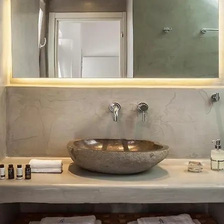 Anarina & Elia Villa